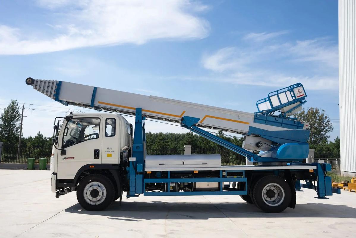 蒙阴云梯上料车租赁费用